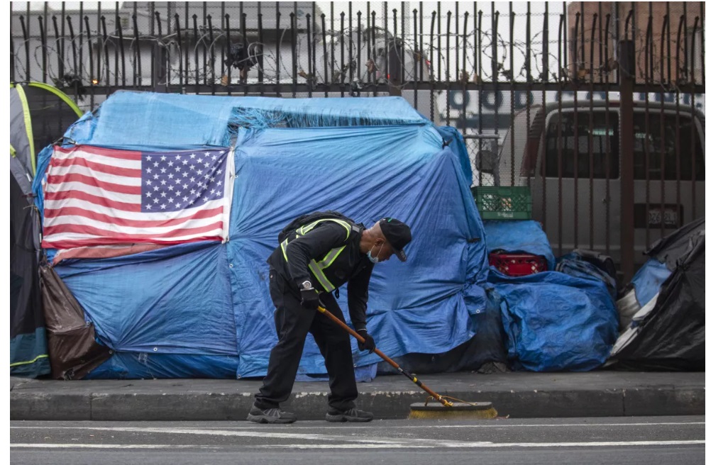 9th Circuit conservatives blast homelessness ruling, say issue is ‘paralyzing’ U.S.&nbsp;West