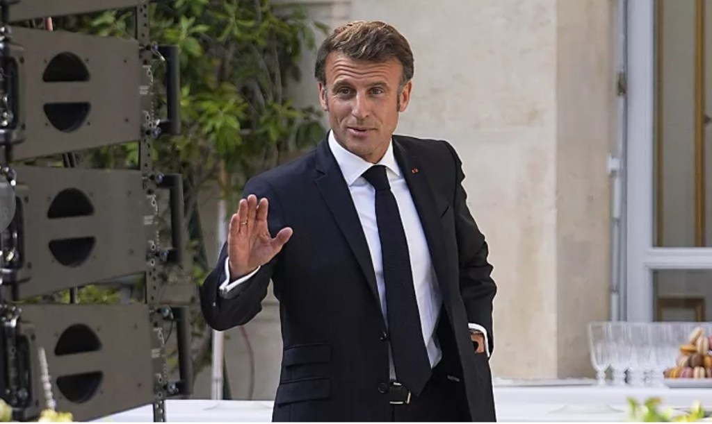 Macron threatens to cut off social media during protests, after&nbsp;unrest