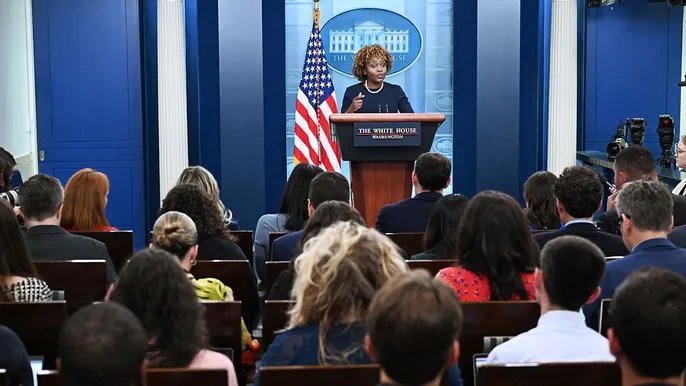 More than 440 reporters lose press passes after White House changes&nbsp;requirements