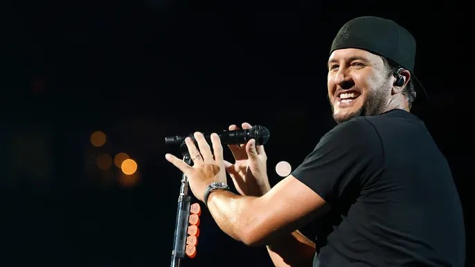 Luke Bryan ‘regretfully’ cancels another concert for health&nbsp;reasons