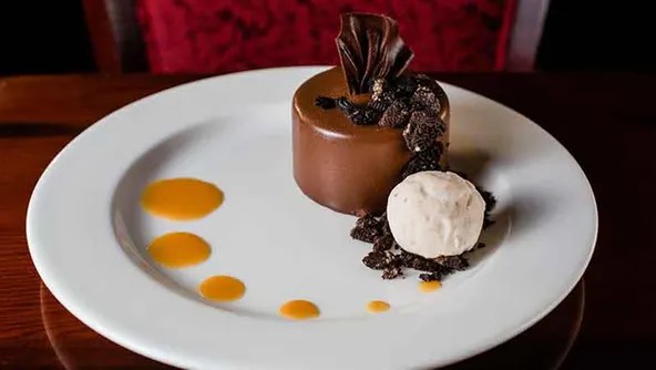 Tampa landmark steak house has a sweet spot, with a luxurious dining room that serves only&nbsp;dessert