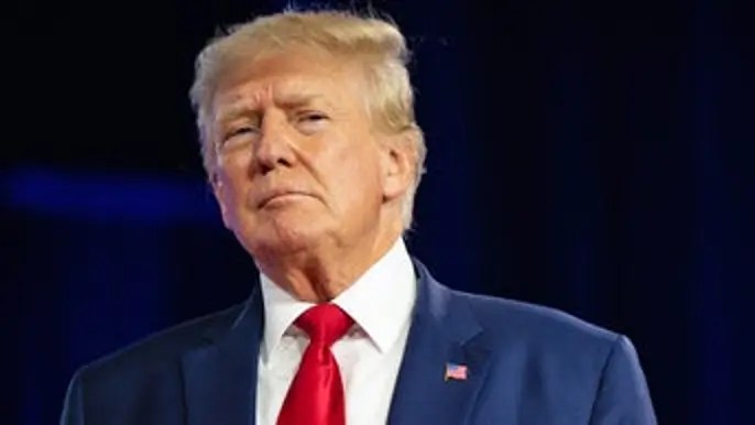 Hutchinson booed for over a minute after claiming ‘significant likelihood’ Trump will be found&nbsp;guilty