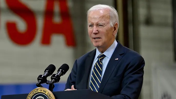 New ‘Orwellian’ HHS pronoun mandate forces employees to ‘deny reality,’ violate law: legal&nbsp;expert