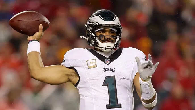 Eagles’ Jalen Hurts scores 2 touchdowns in second half to exact revenge on&nbsp;Chiefs