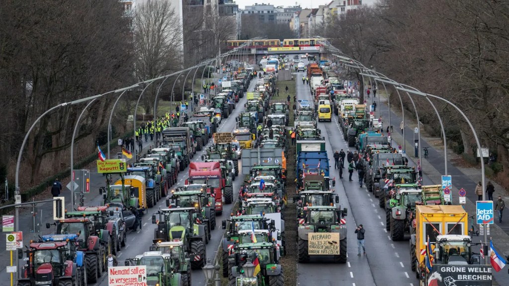 German farmers clog Berlin streets with tractors in protest against diesel subsidy&nbsp;cuts