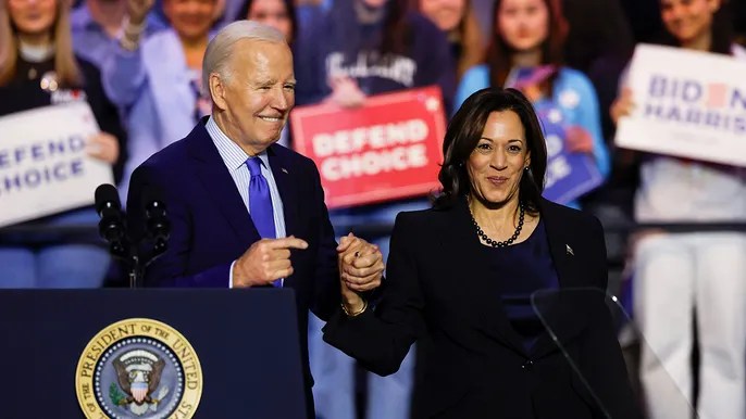 White House drops COVID-19 rule that those around Biden, Harris must test&nbsp;negative