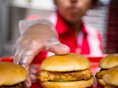 Chick-fil-A set to switch from antibiotic-free chicken