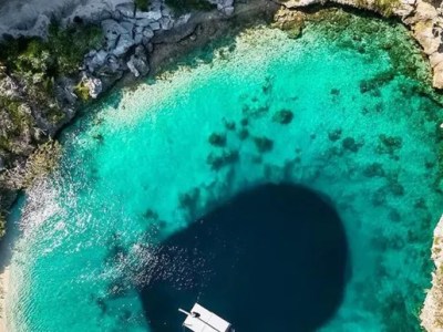 Co-founder of OceanGate, company that launched imploded Titanic submersible, plans ‘portal to hell’&nbsp;mission