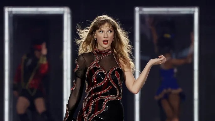 Taylor Swift overtakes Rihanna to become world’s richest female&nbsp;musician