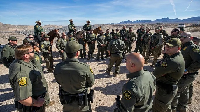 Mexican cartels targeting Border Patrol agents with kamikaze drones, explosives amid Trump crackdown:&nbsp;report