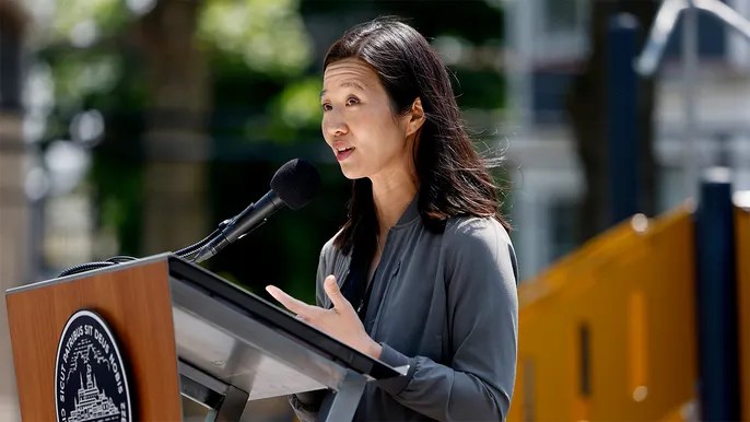 Blue city mayor ripped by local leaders for prioritizing politics over safety: ‘Undermining public&nbsp;trust’