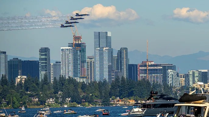 Climate activists demand end to US Navy’s ‘Blue Angels’ airshow in Seattle