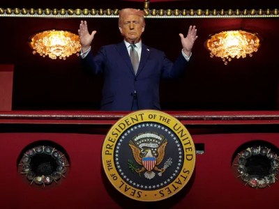 Trump’s Kennedy Center Honors overhaul delivers star-studded lineup, new medallion and historic hosting&nbsp;role