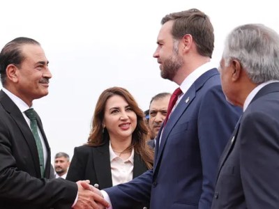 Vance arrives in Pakistan for high-stakes Iran talks as ‘fragile’ ceasefire&nbsp;teeters