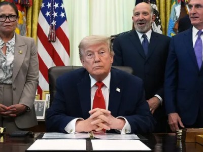 Trump claims breakthrough in Iran deal talks as he calls off planned&nbsp;strikes